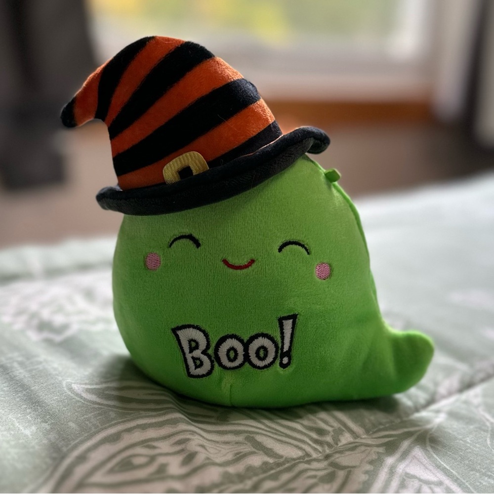 Squishmallow Halloween Ghost!